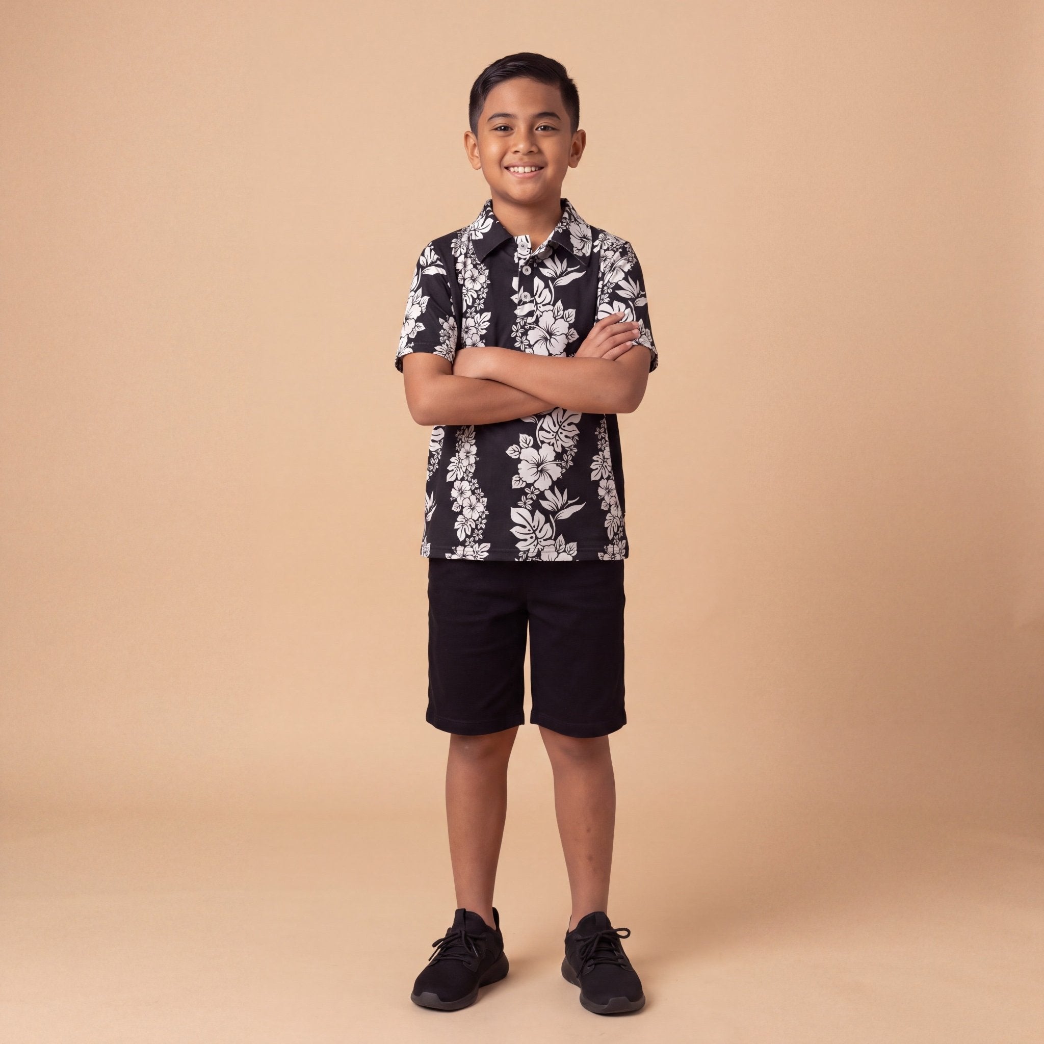 Black Mauna lani collared shirt - Sweet Sweet Honey Hawaii