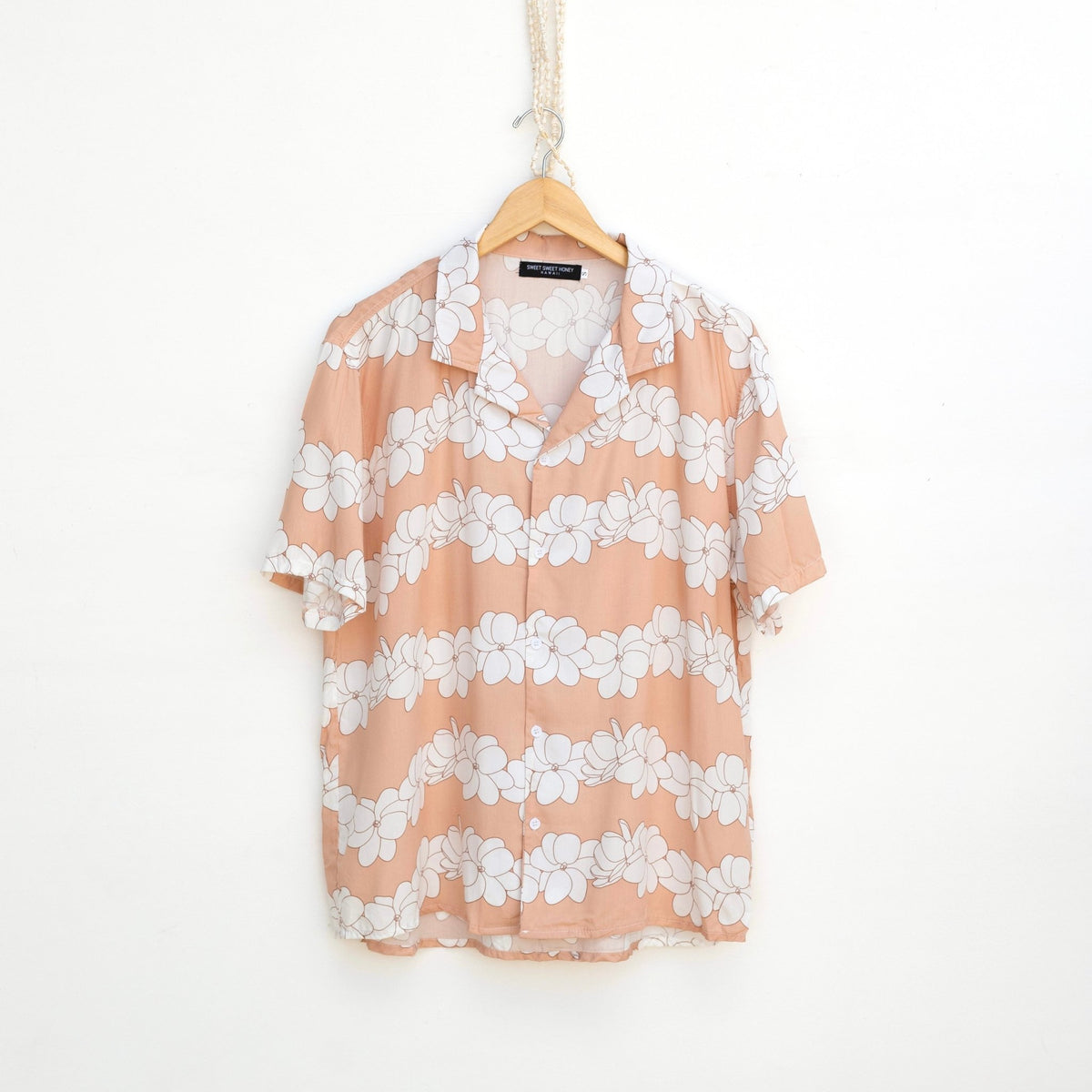 unisex Sandy Gardenia Button Down Shirt - Sweet Sweet Honey Hawaii